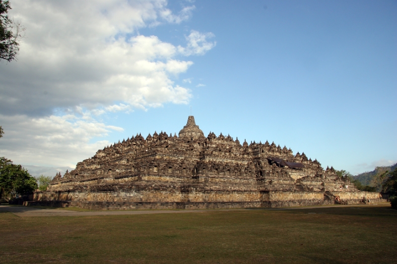 Borobudur temple, Java Yogyakarta Indonesia 3.jpg - Indonesia Java Yogyakarta. Borobudur temple